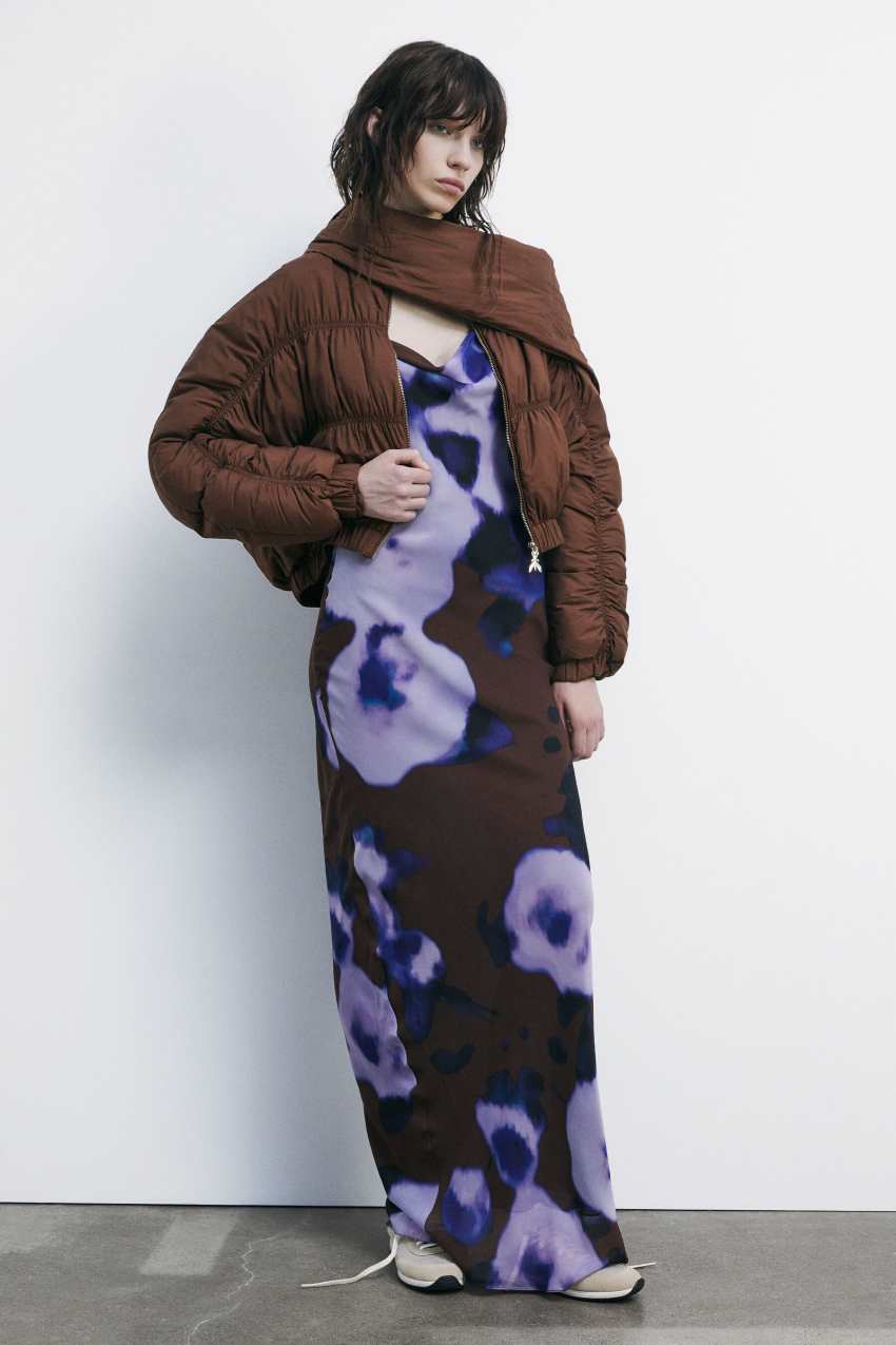 Patrizia Pepe Oversized-Daunenjacke mit abnehmbarem Schal