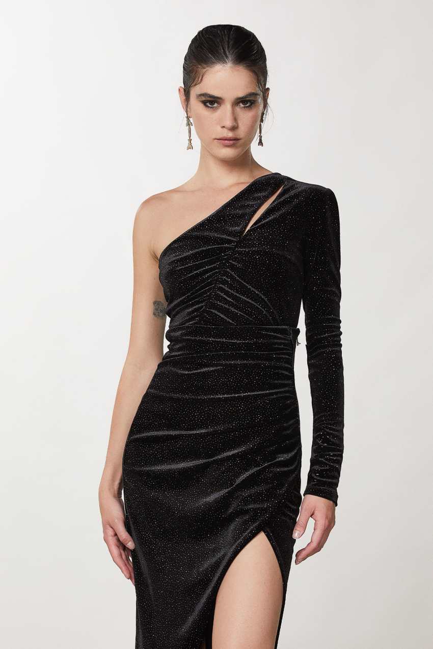 One shoulder velvet sweater