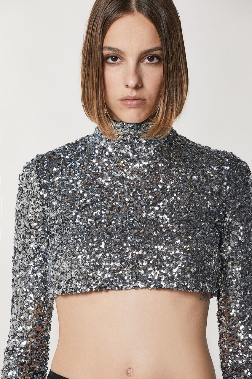 Silver crop t-shirt with sequins