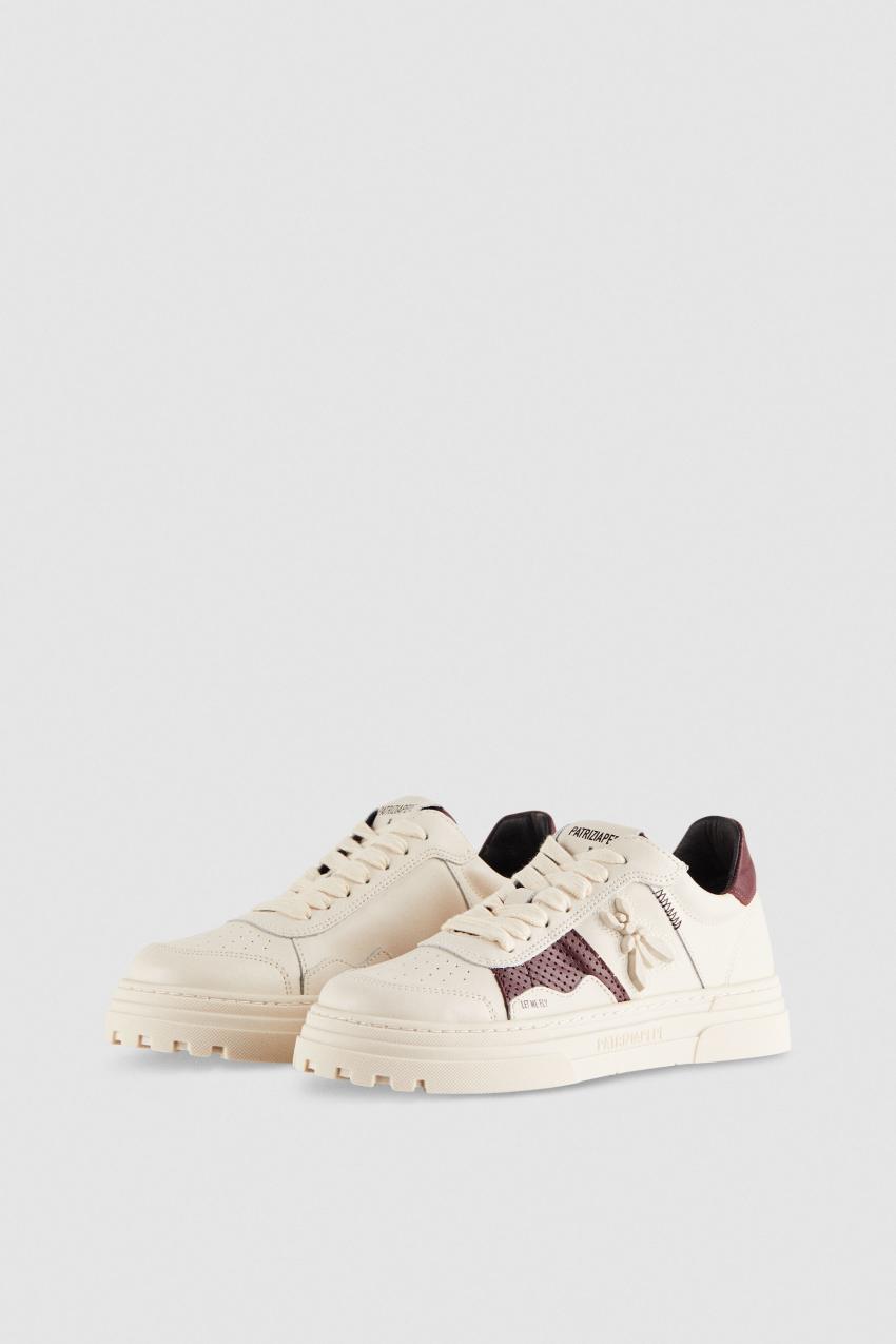 Leather sneakers