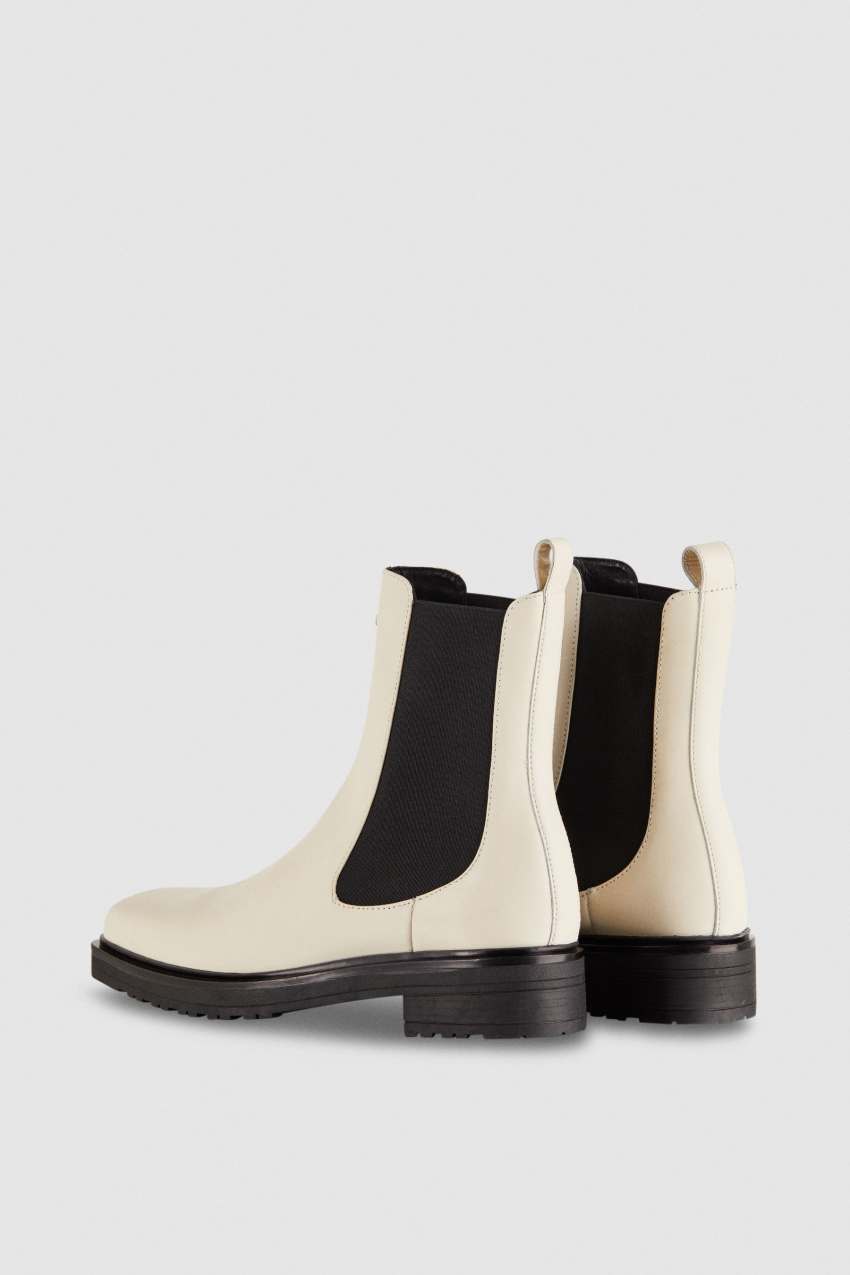 Leather square toe Beatles boots White Patrizia Pepe