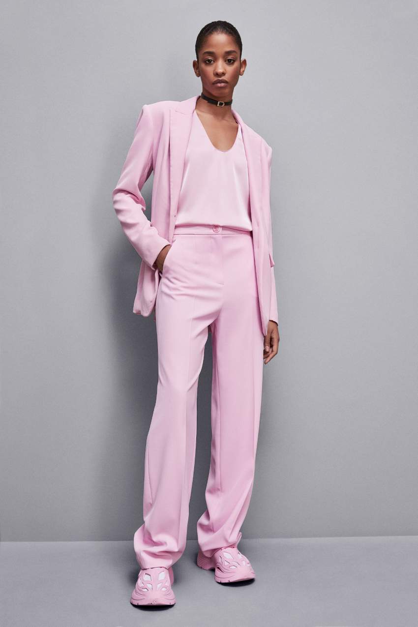 Pink stretch pants shop