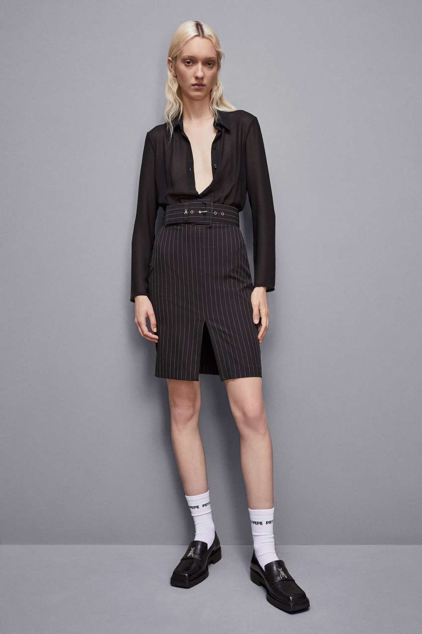 Knee-length pinstripe dress