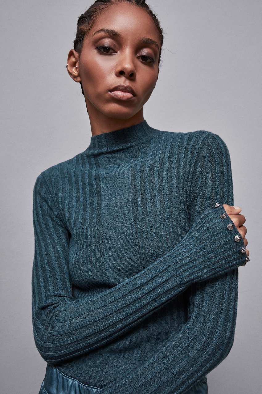 Essential viscose ribbed knitting sweater
