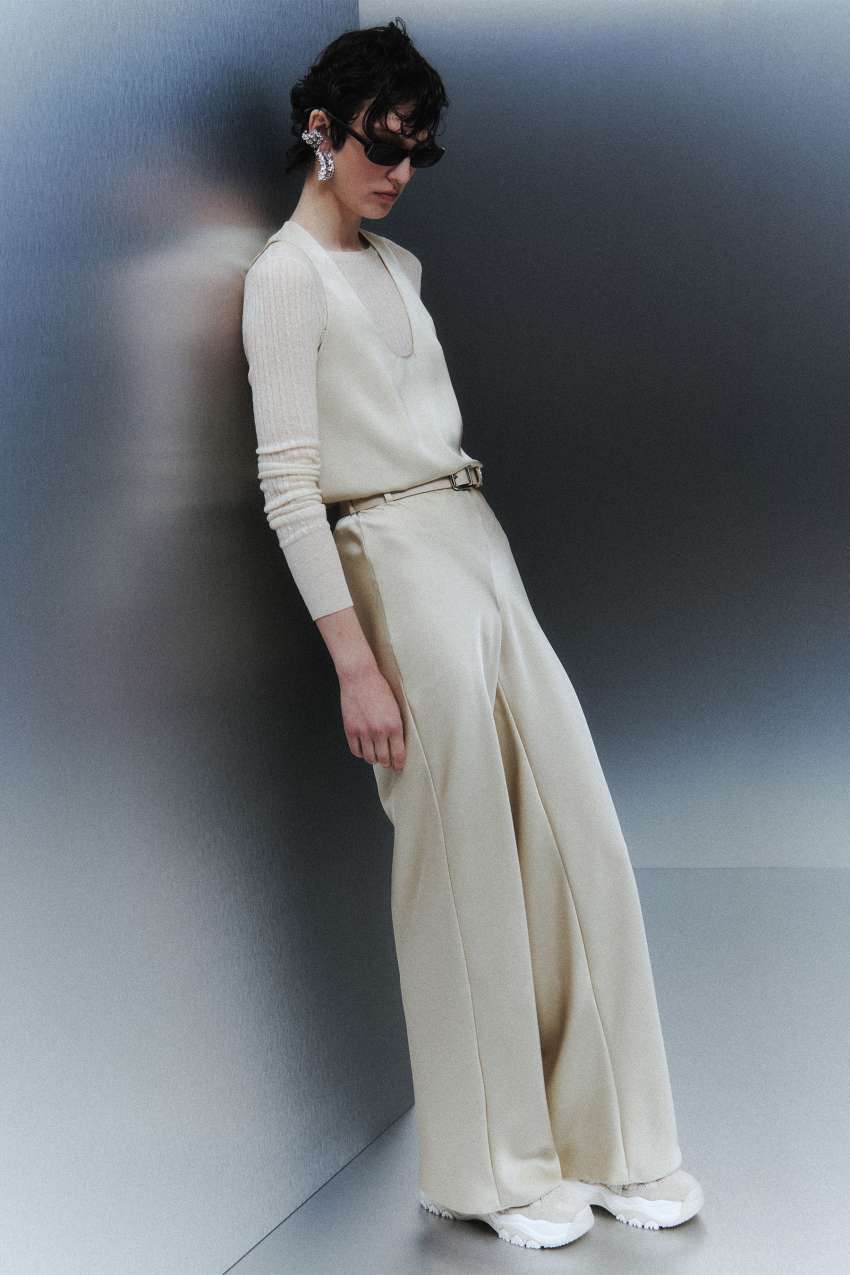 Pantaloni in raso con cinturino