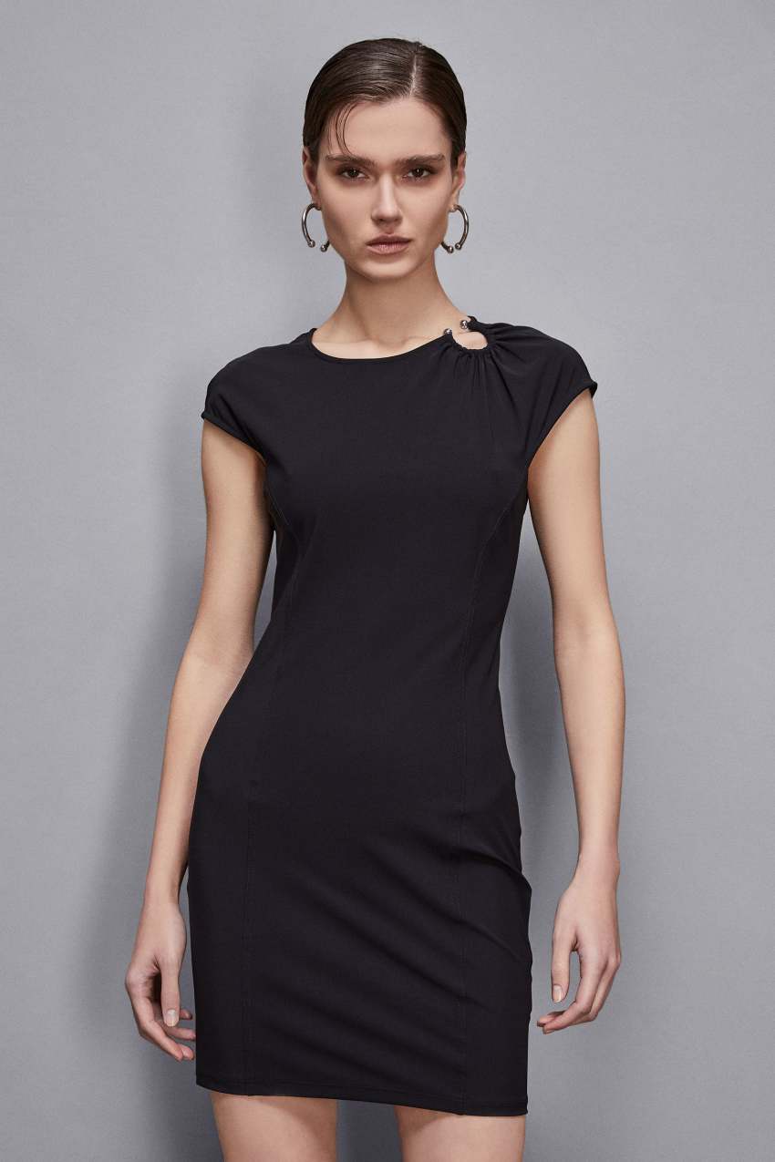 ❉❉まあこ ❉❉ petite robe noire The cherry blossom girlLa petite robe noire