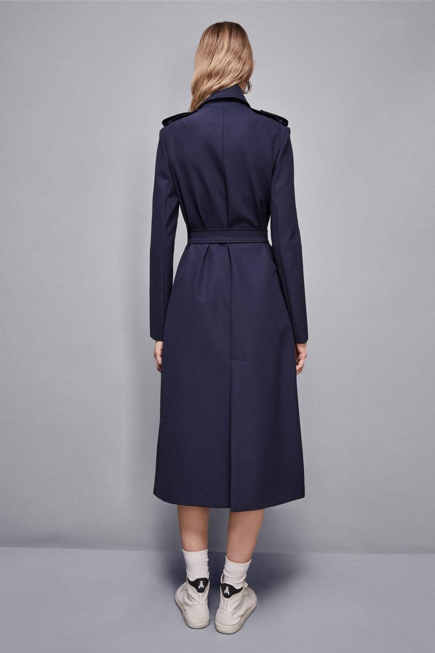 Trench coat with buckle made of bielastic nylon
