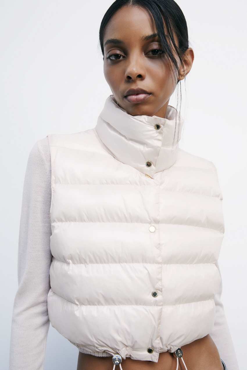 Short sleeveless reversible puffer jacket | Beige | Patrizia Pepe