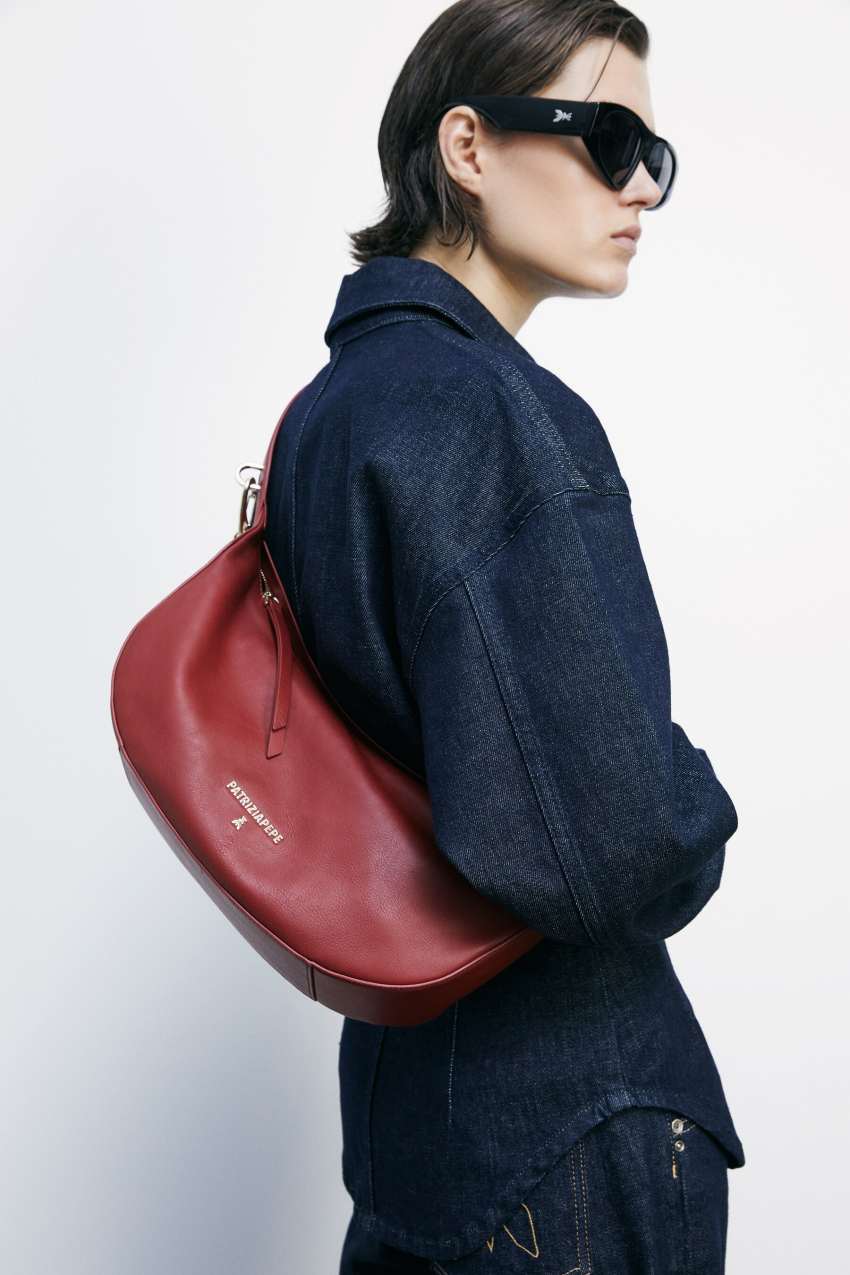 New Moon leather bag medium with shoulder strap Red Patrizia Pepe