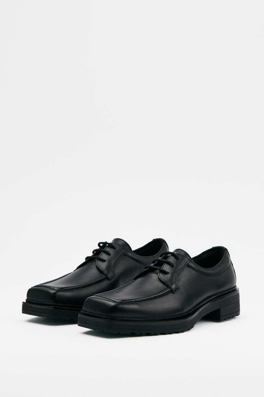 Square leather lace-up shoes | Black | Patrizia Pepe
