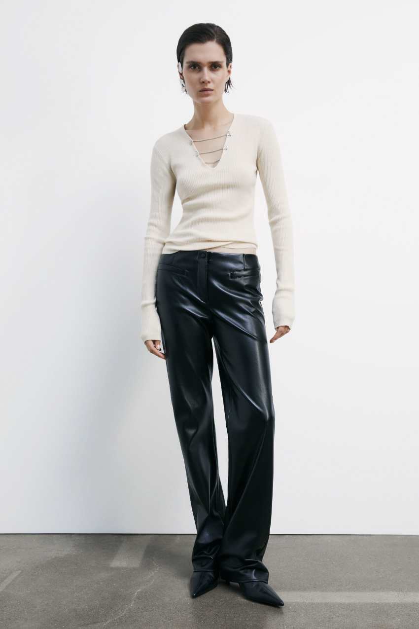 Maglia aderente ESSENTIAL con catene