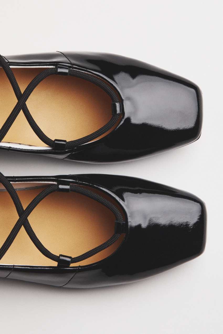 Dancing SKIN glossy flats | Black | Patrizia Pepe