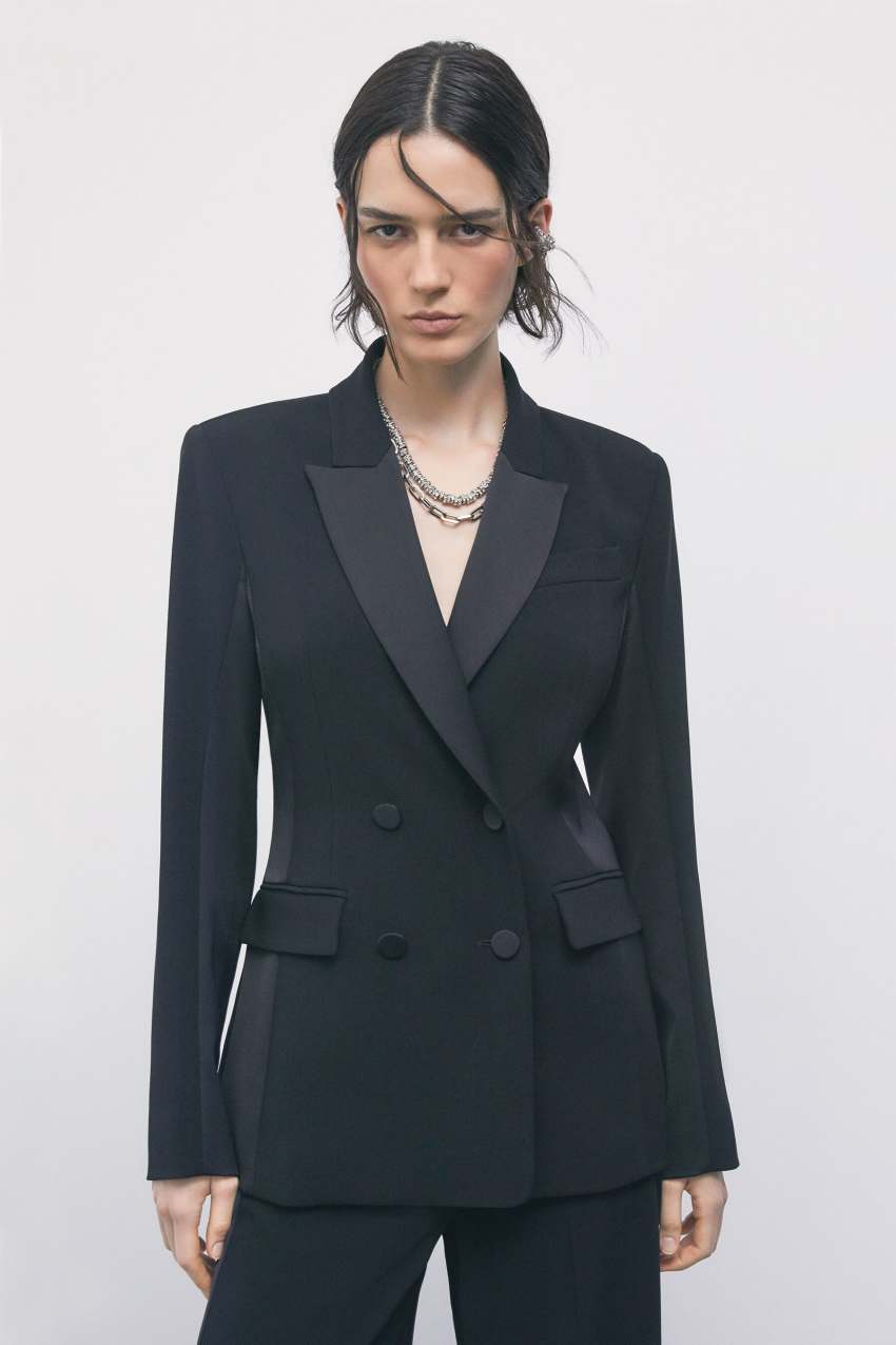 Color-block double-breasted crêpe blazer | Black | Patrizia Pepe