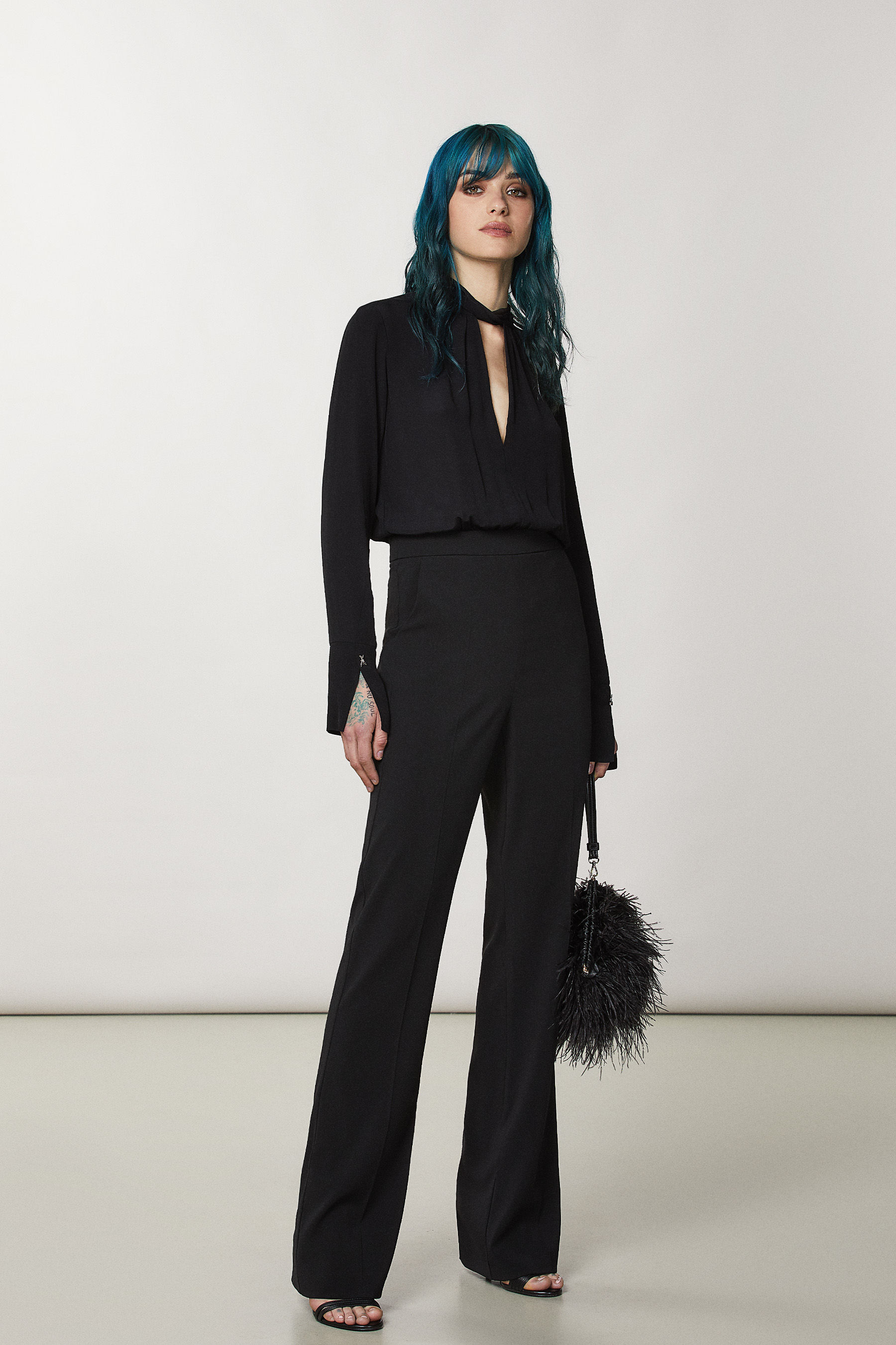 LONG CREPE JUMPSUIT - Black