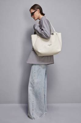 Hammered leather shopping bag, White, Patrizia Pepe