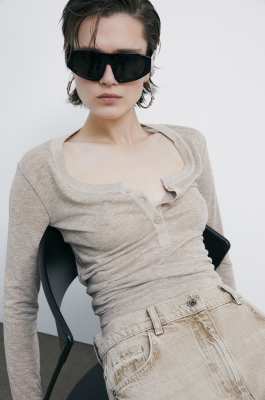 Fine long-sleeved knit top with buttons, Beige, Patrizia Pepe