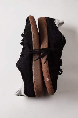 SKIN Sneakers &apos;93 in suede, Nero, Patrizia Pepe