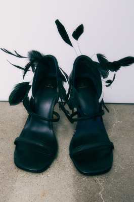Essential Fly heeled sandals with feather detail in nappa leather, Black, Patrizia Pepe
