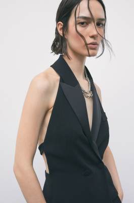 Tuxedo-style cr&ecirc;pe vest with satin lapels, Black, Patrizia Pepe