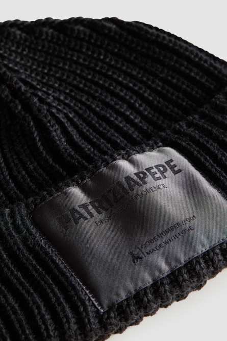 Gorro de tejido de canalé, Negro