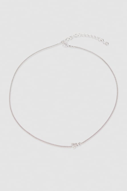 Collar de brillantes, Plata