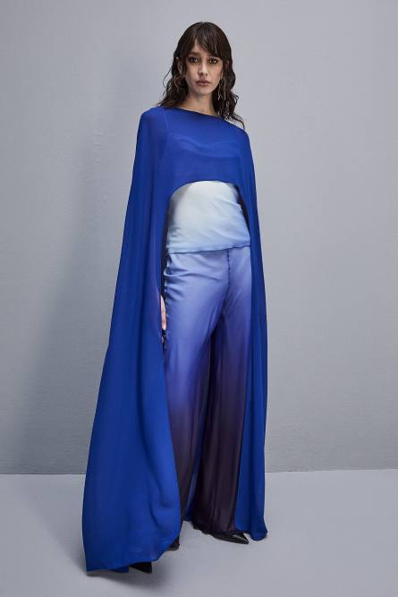 Cape in poly georgette with neckline on the back, Blue, Patrizia Pepe