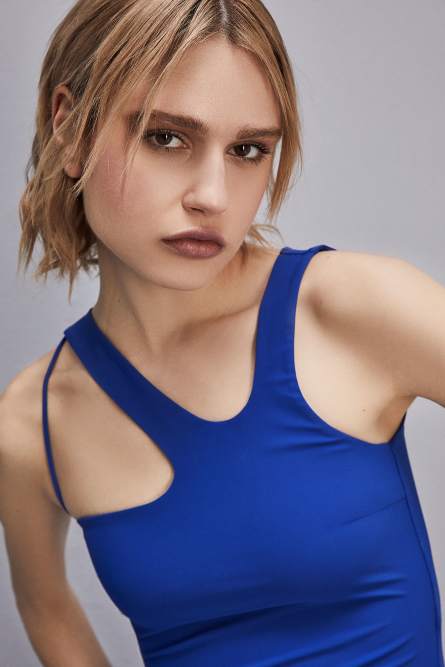 Top &agrave; encolure asym&eacute;trique en jersey ESSENTIAL, Bleu, Patrizia Pepe