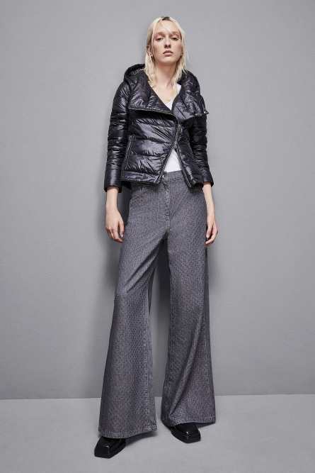 Daunenjacke mit Kapuze aus down proof Nylon, Schwarz, Patrizia Pepe