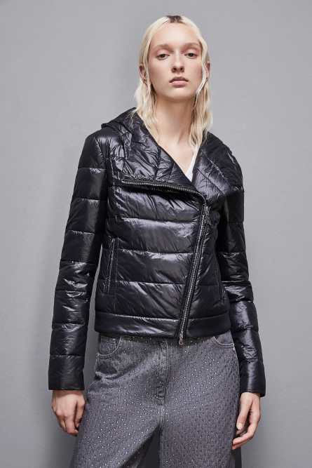 Daunenjacke mit Kapuze aus down proof Nylon, Schwarz, Patrizia Pepe