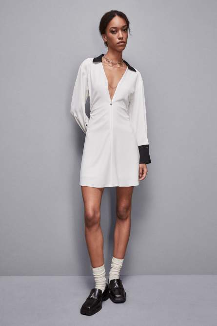 Vestido mini con hombro caído, Blanco
