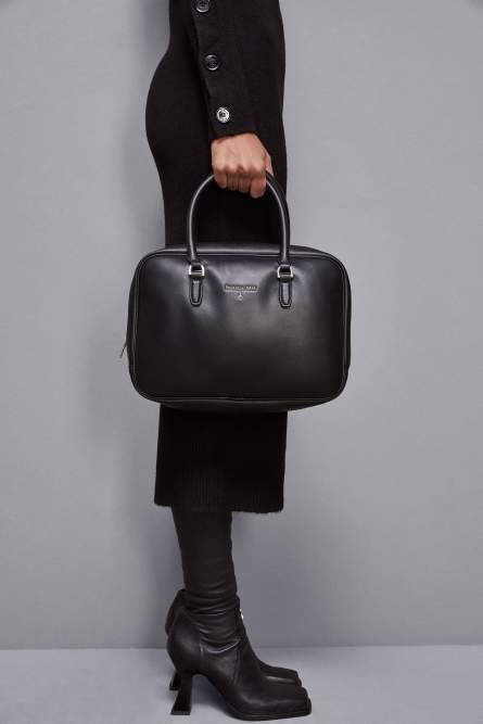 Leather shoulder camera case with zipper, Black, Patrizia Pepe
