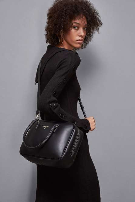 Leather shoulder camera case with zipper, Black, Patrizia Pepe