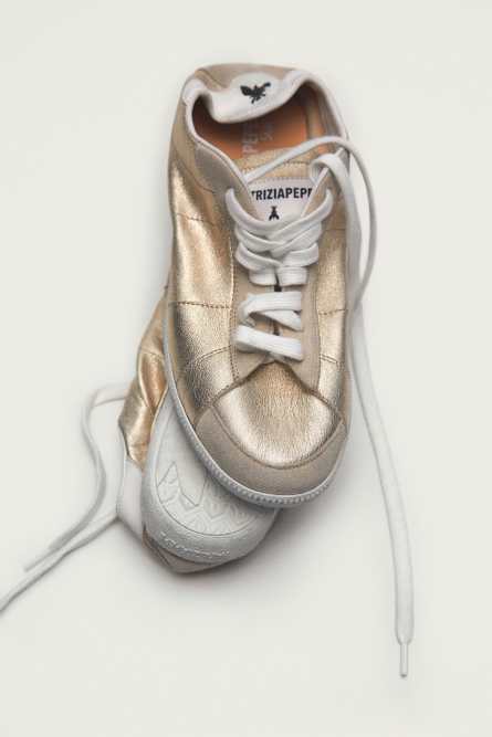 SKIN Sneaker &apos;93 aus laminiertem Nappaleder, Gold, Patrizia Pepe