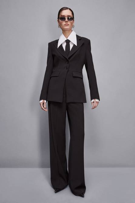 Essential feminine fit two-button jacket, Black, Patrizia Pepe