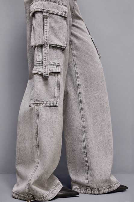 Pantalón cargo denim, Gris