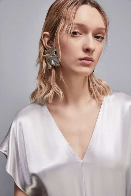 Robe en satin à col en V, Blanc, Patrizia Pepe