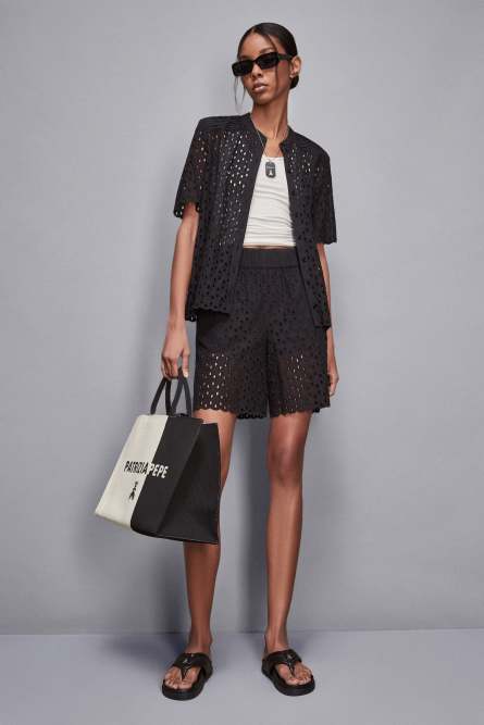 Regular fit broderie anglaise Bermuda shorts, Black, Patrizia Pepe