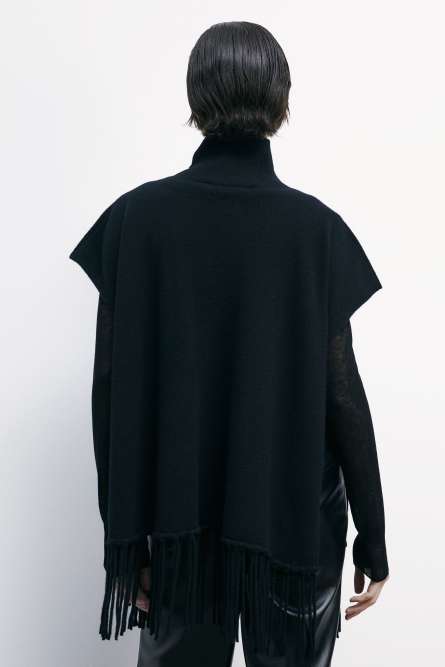 Cashmere poncho with fringes, Black, Patrizia Pepe
