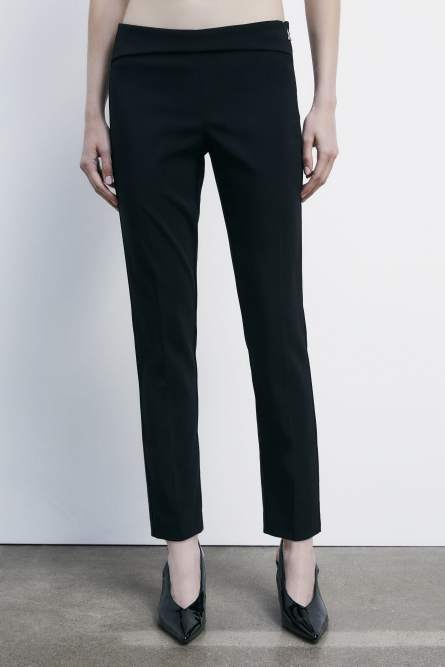 Cigarette pants in Crêpe, Black, Patrizia Pepe