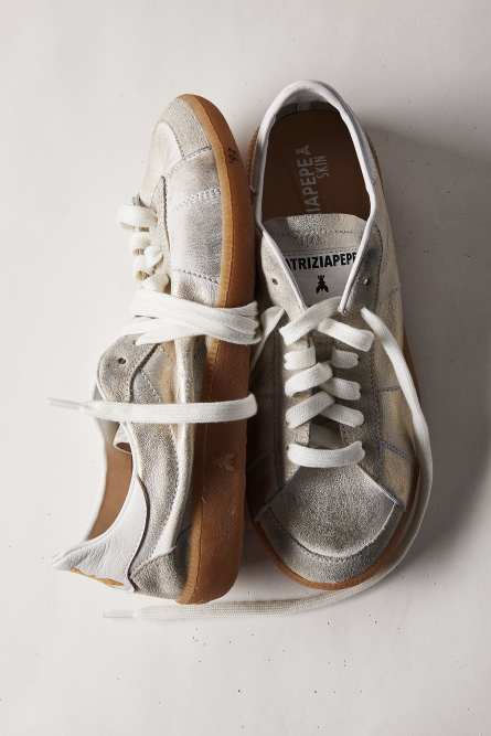 SKIN Sneakers &apos;93 in laminated nappa leather, Gold, Patrizia Pepe