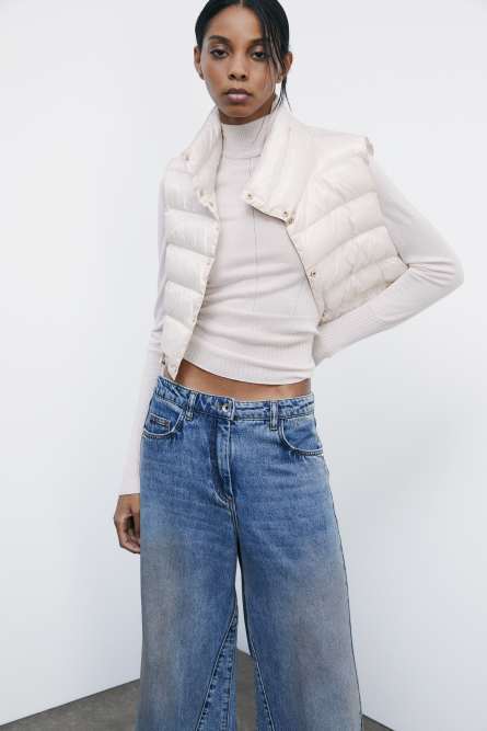 Short sleeveless reversible puffer jacket, Beige, Patrizia Pepe