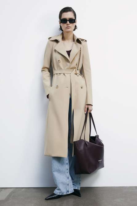 Trench coat with buckle made of bielastic nylon, Beige, Patrizia Pepe