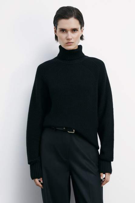 &quot;ESSENTIAL&quot; woven turtleneck sweater, Black, Patrizia Pepe