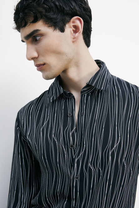 Flowing shirt with graphic viscose print, Black, Patrizia Pepe