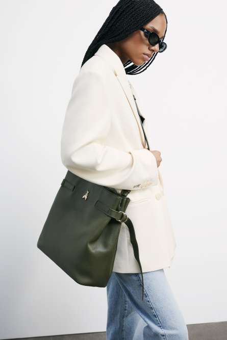 New Business glossy bucket bag, Green, Patrizia Pepe