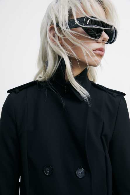 Trench coat with buckle made of bielastic nylon, Black, Patrizia Pepe