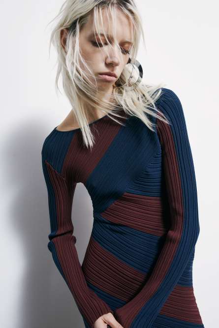 Robe midi en maille aux lignes sculpturales, Multicolor, Patrizia Pepe