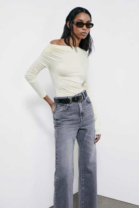 Camiseta drapeada con un solo hombro, Amarillo