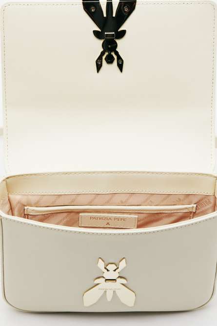 Sac bandouli&egrave;re Essential Fly en cuir, Blanc, Patrizia Pepe