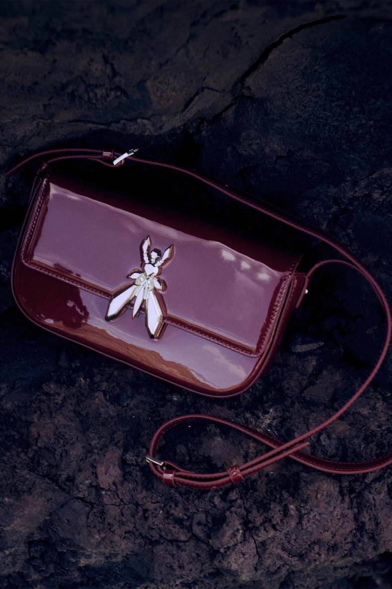 Borsa a spalla &quot;ESSENTIAL&quot; Fly in pelle verniciata, Rosso, Patrizia Pepe